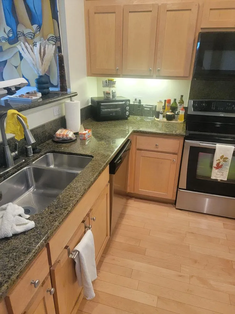 Top-rated lawn mowing service experts serving Hutto, TX - Natural Landscaping