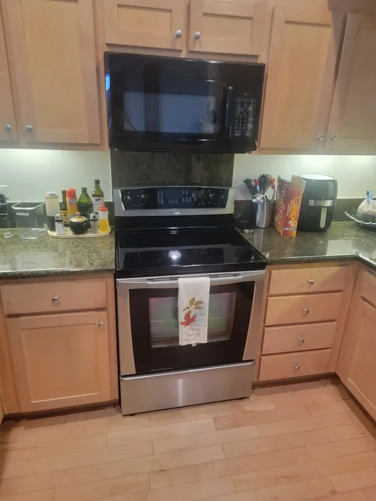 Reliable landscaping services for residential properties in Hutto, TX by Natural Landscaping