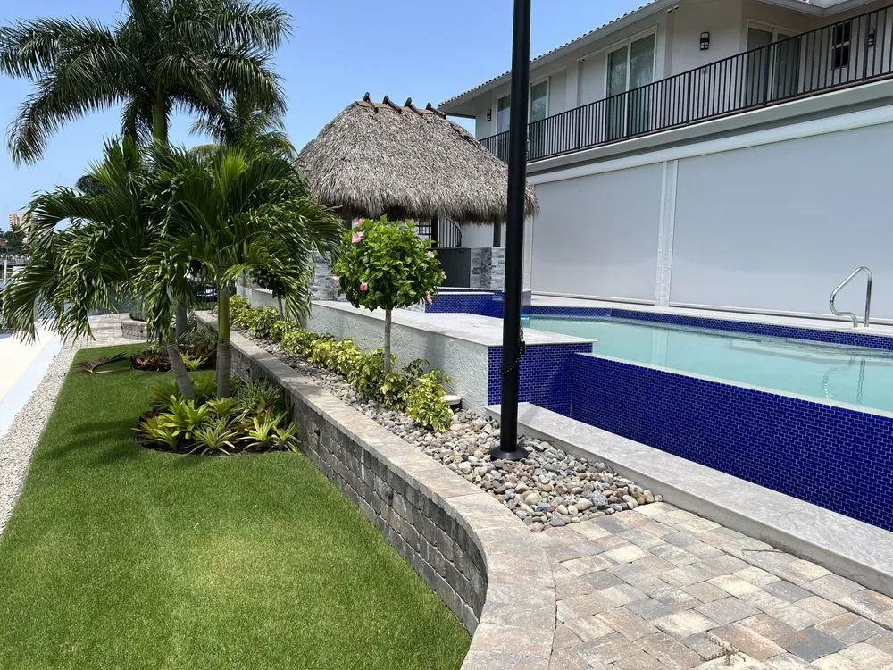 Top-rated outdoor landscaping for year-round maintenance across Naples, FL - Natural lawn Maintenance