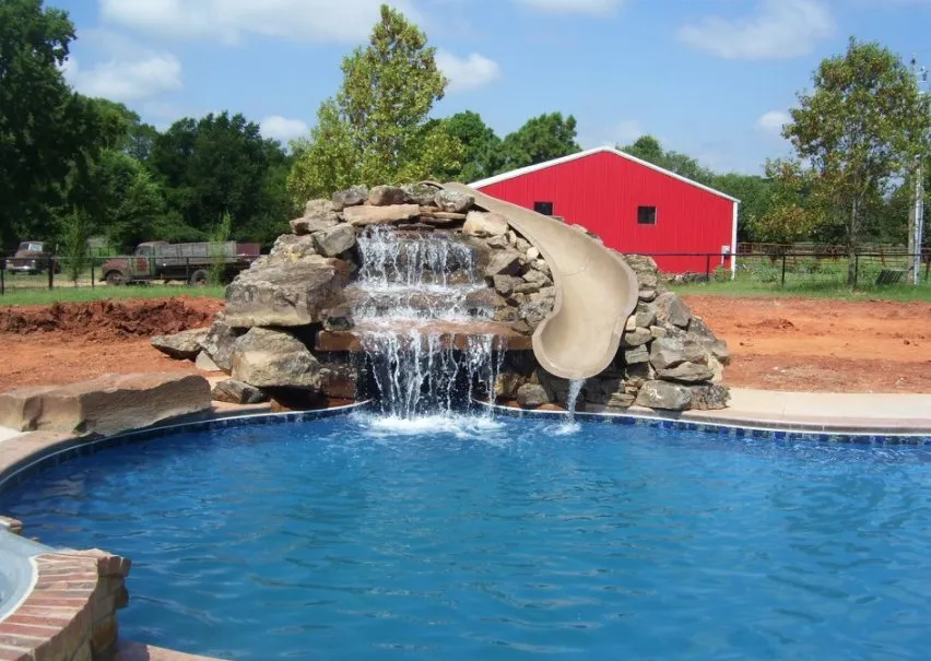 Professional residential landscaping experts serving Tuttle, OK - Natural Look Water Features