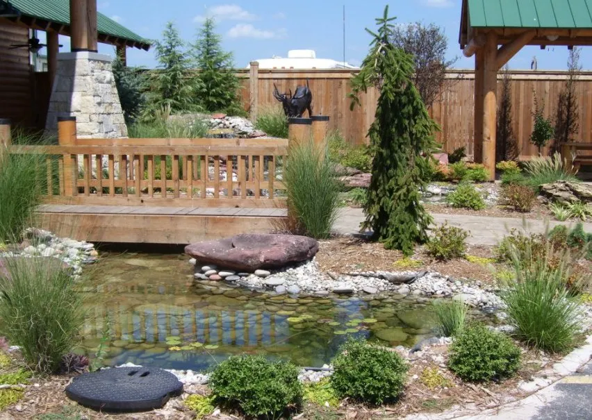 Professional landscaping services in Tuttle, OK by Natural Look Water Features