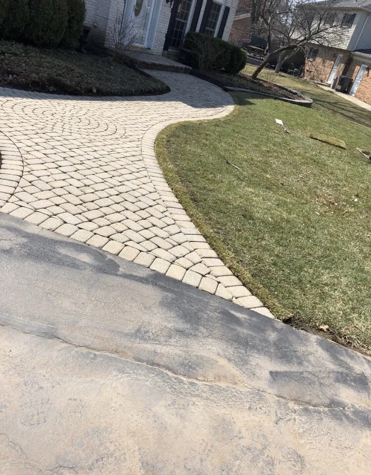 Local yard cleanup service in Gilberts, IL by Natural Tree Service