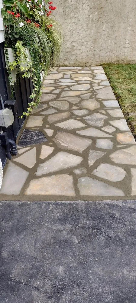 Affordable yard maintenance in Hendersonville, NC - Natural View Landscaping Services