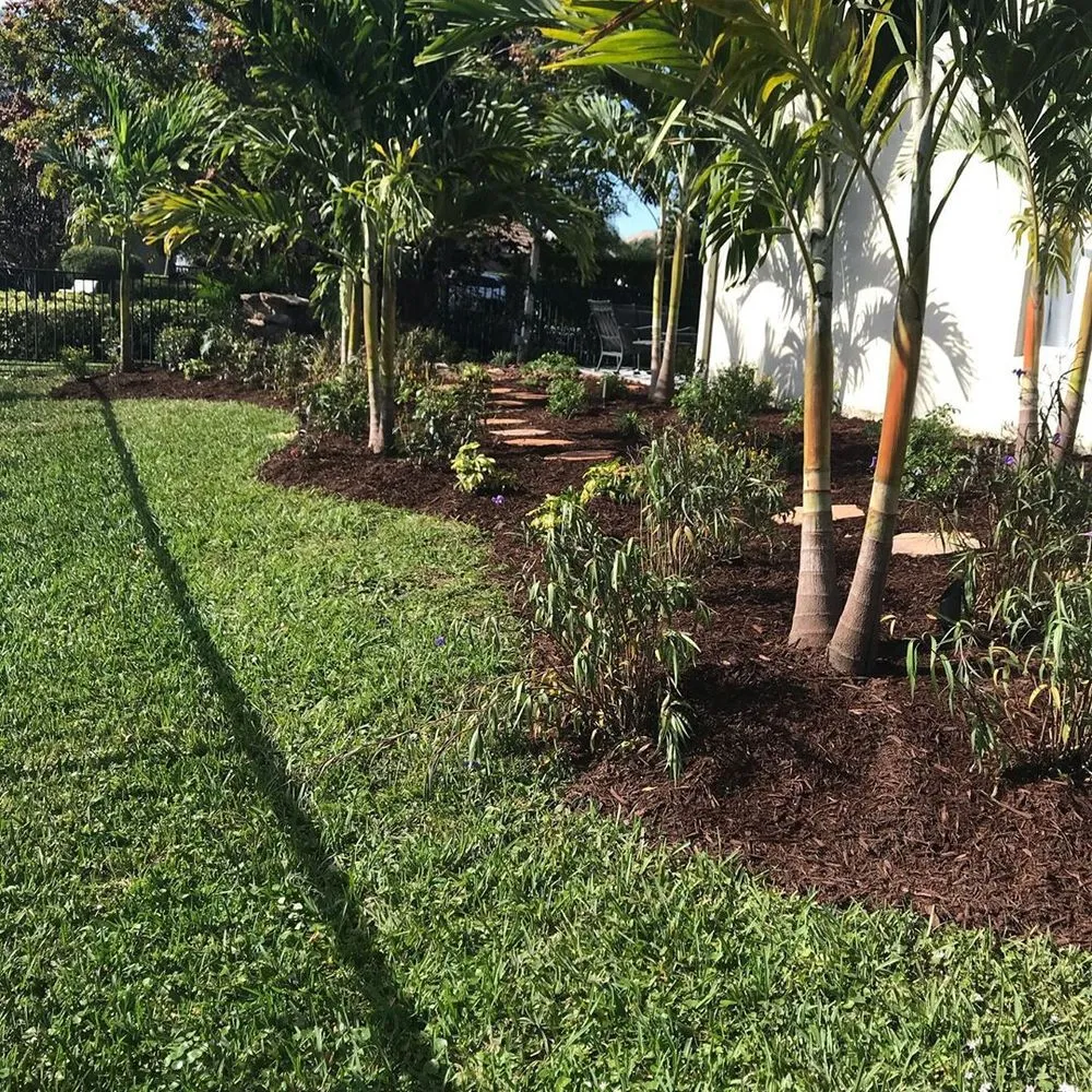 Top-rated lawn care service in Parkland, FL - Natural Wonders Landscaping
