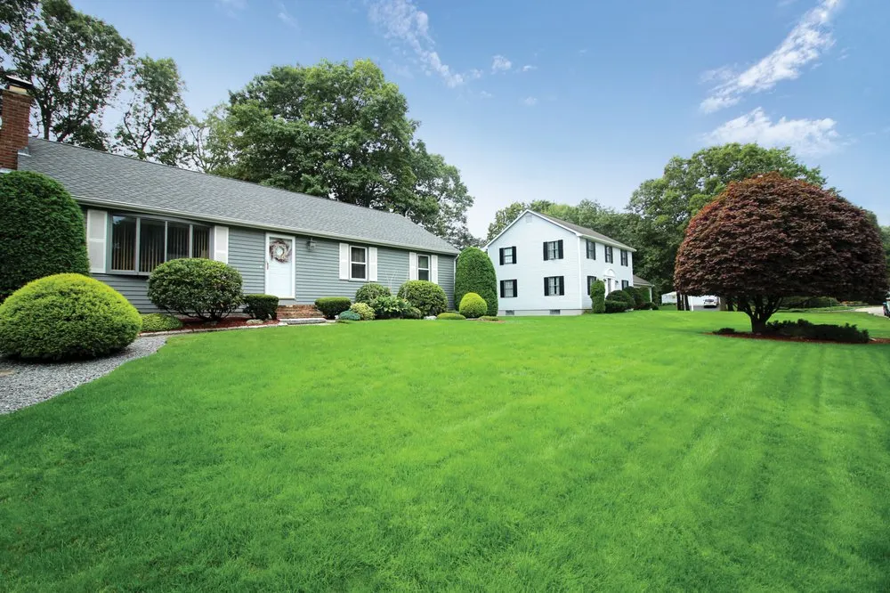 Expert garden landscaping experts serving Bowie, MD - NaturaLawn of America