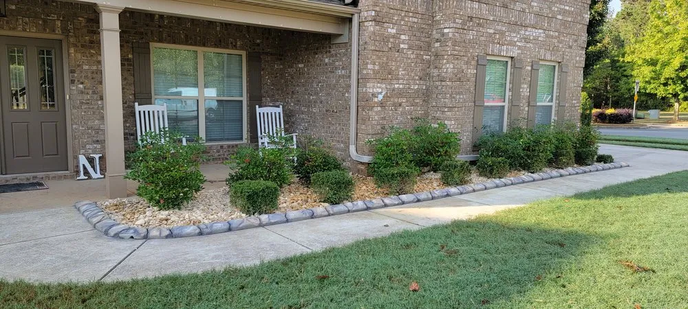 Trusted yard cleanup service experts serving Huntsville, AL - Naturally Green Lawn Service