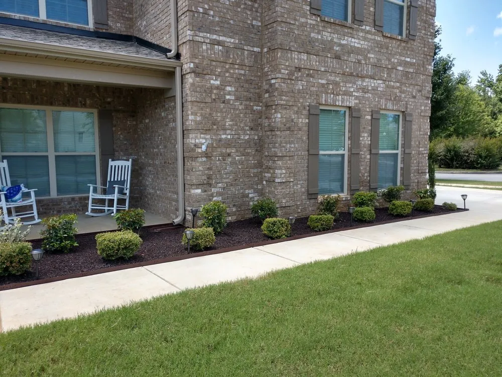 Local yard cleanup service in Huntsville, AL - Naturally Green Lawn Service