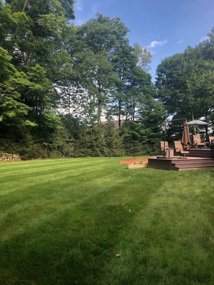 Expert garden landscaping experts serving Newton, NJ - Naturally Greener Lawns