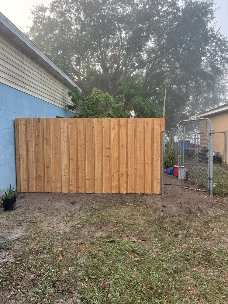 Top-rated lawn care service in Ruskin, FL by Naturally Landscaping