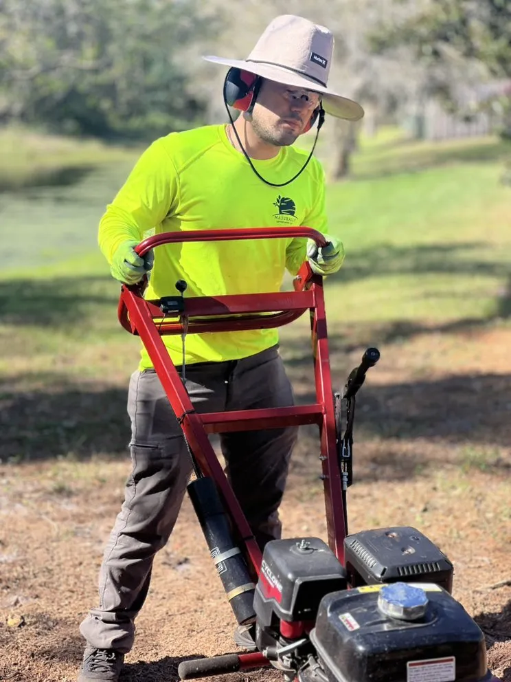 Custom garden landscaping in Ruskin, FL - Naturally Landscaping