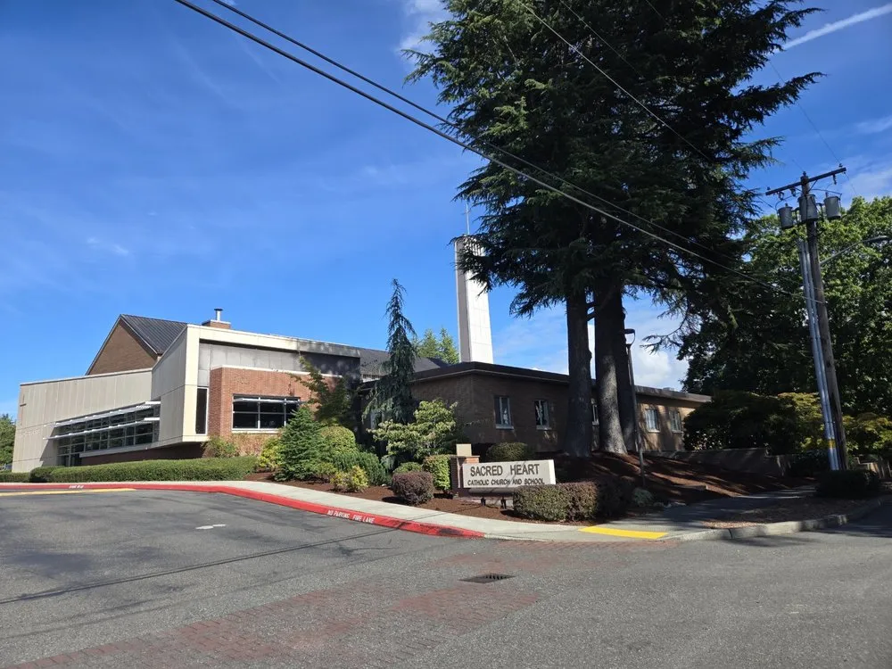 Local residential landscaping experts serving Redmond, WA - Naturally Native Landscaping