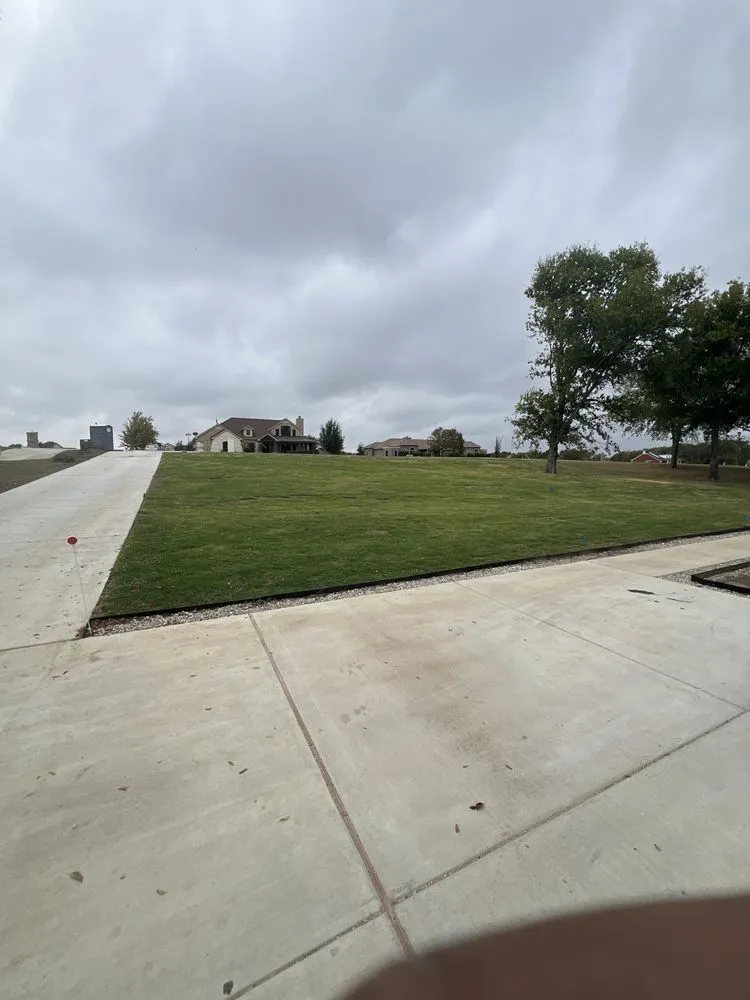 Custom landscaping services near you in Burleson, TX by NaturaLuxe Lawns