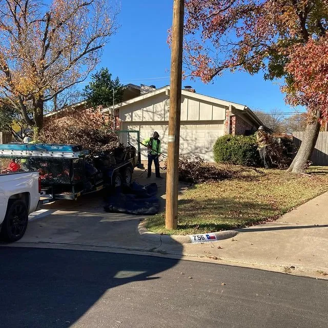 Expert lawn mowing service experts serving Burleson, TX - NaturaLuxe Lawns