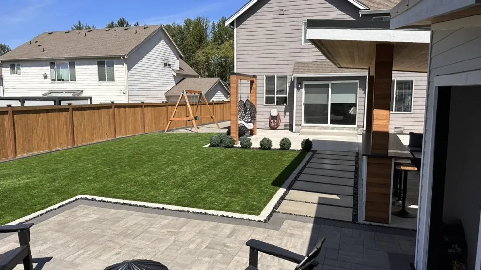 Custom yard cleanup service in Federal Way, WA - Nature Breeze Landscaping & Hardscape
