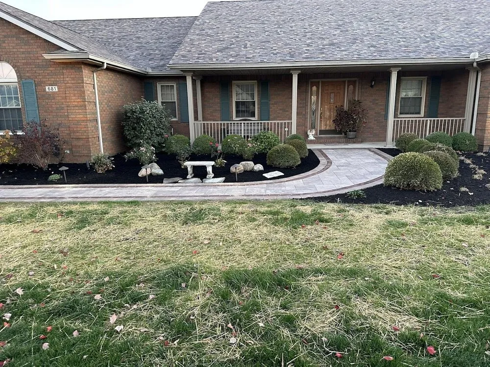 Local lawn care service experts serving Sidney, OH - Nature Customscapes