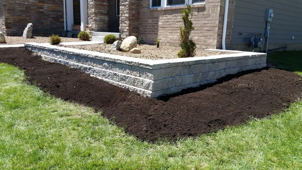 Professional yard maintenance in Parma, OH - Nature In Bloom