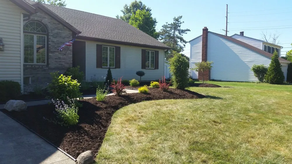 Affordable outdoor landscaping experts serving Parma, OH - Nature In Bloom