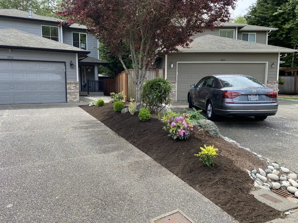 Affordable lawn care service for outdoor upgrades across Everett, WA - Nature Landscaping Maintenance