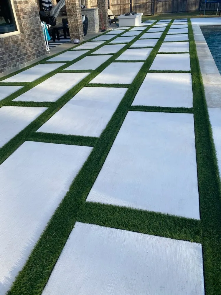 Local lawn mowing service experts serving Houston, TX - Nature Neighbor