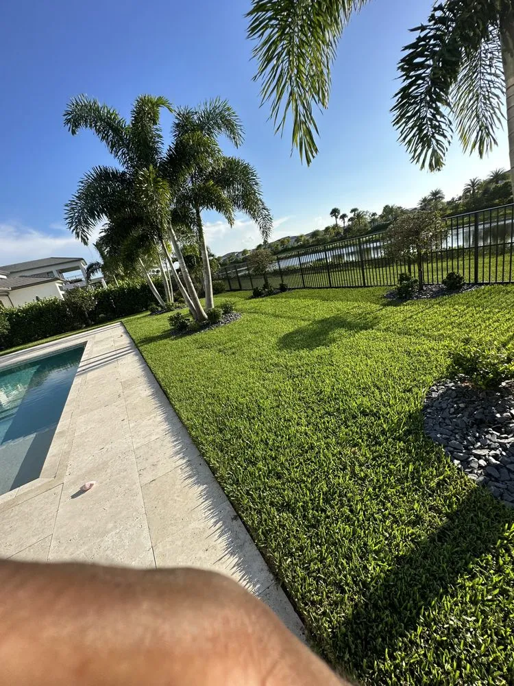 Local garden landscaping with custom design in Boynton Beach, FL by Nature United Landscapes