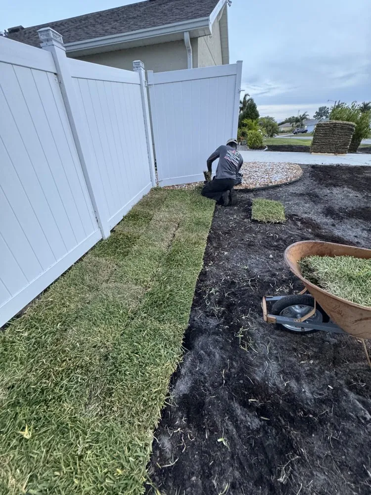 Local garden landscaping in Boynton Beach, FL by Nature United Landscapes