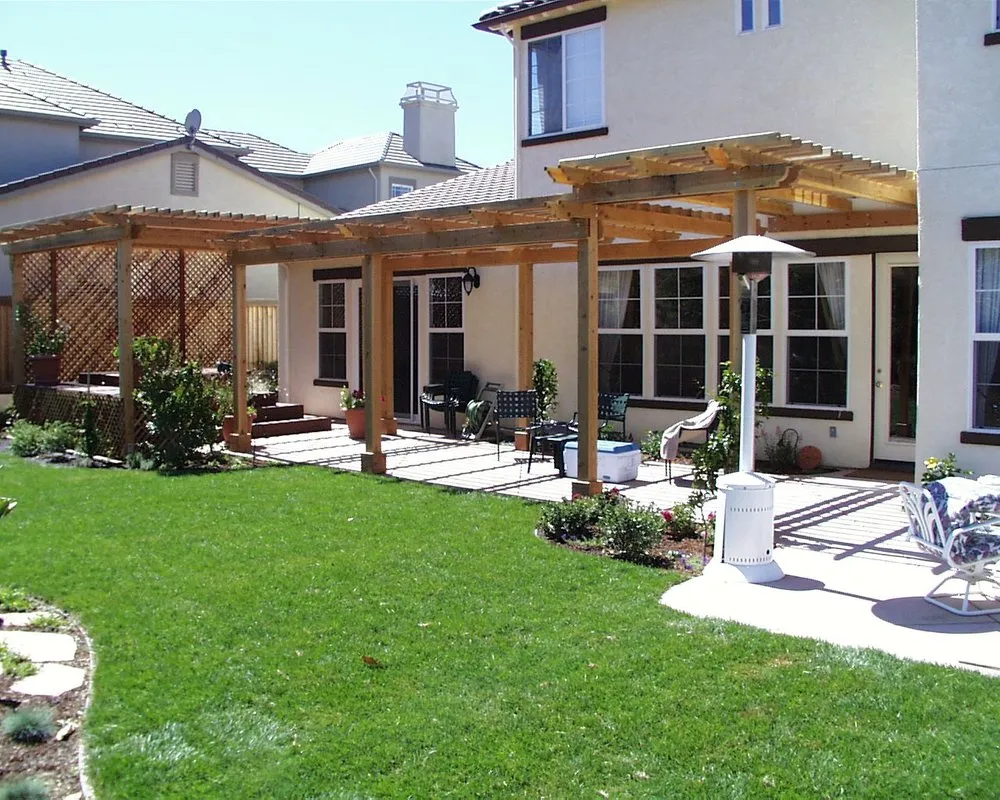 Local lawn care service for year-round maintenance across Brentwood, CA - Nature Works