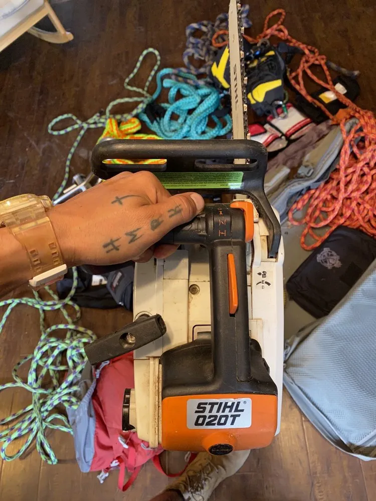 Affordable yard maintenance in Bridgeport, TX by Natures Barber