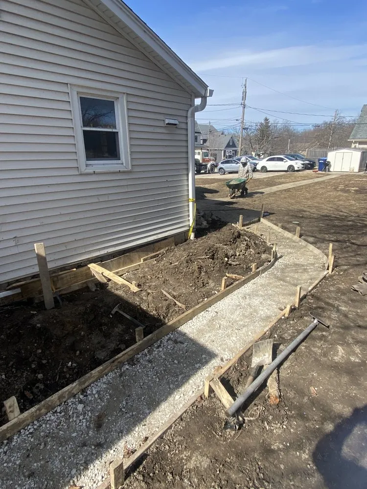 Custom garden landscaping in Elgin, IL - Nature's Best Concrete