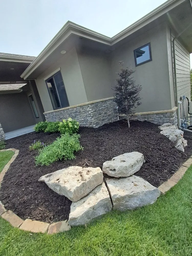 Expert outdoor landscaping in Omaha, NE - Nature's Caretakers