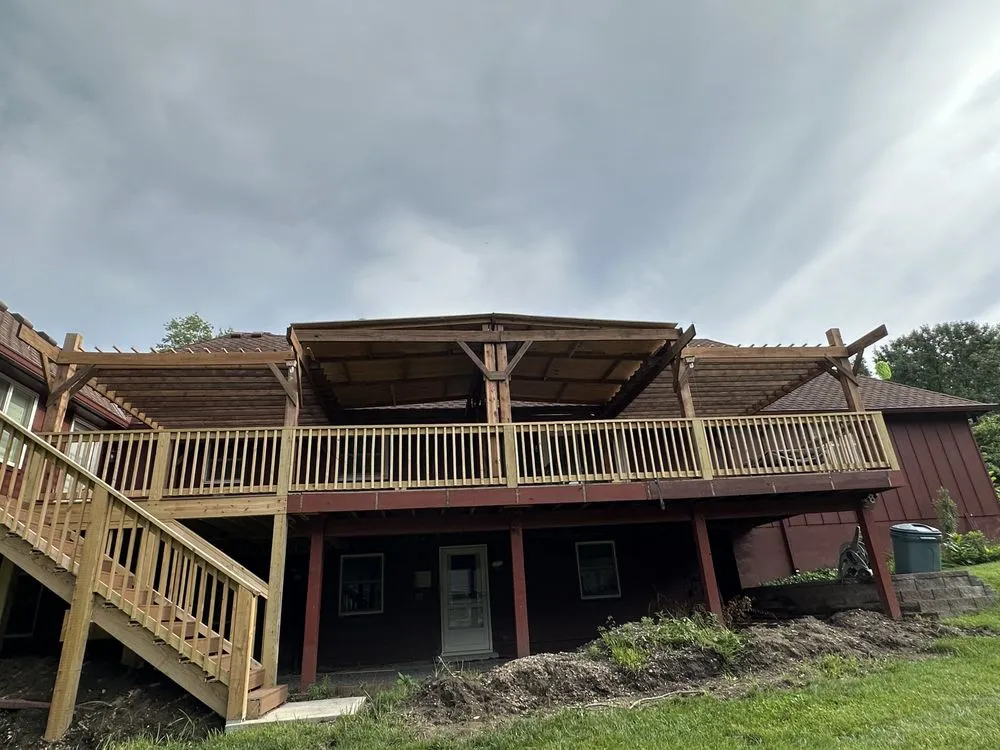 Top-rated outdoor landscaping in Warrensburg, MO by Nature's Carving