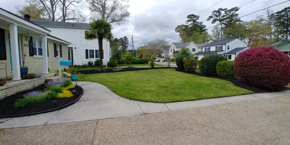 Custom lawn mowing service in Crystal River, FL - Nature's Choice Lawn Care