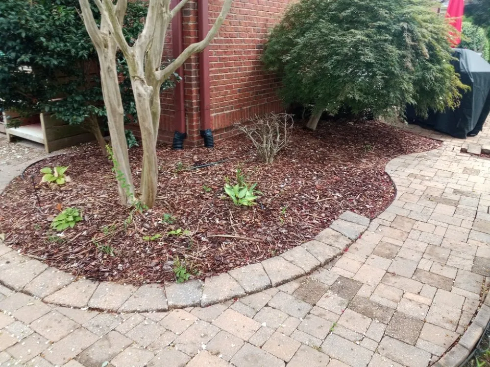 Trusted garden landscaping for beautiful yards in Huntsville, AL by Nature's Customs