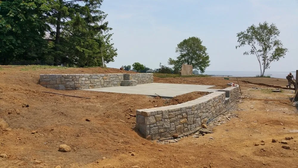 Top-rated lawn care service in Madison, CT - Nature's Design