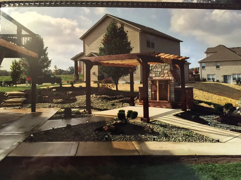 Reliable yard cleanup service for year-round maintenance in Troy, IL by Nature's Design