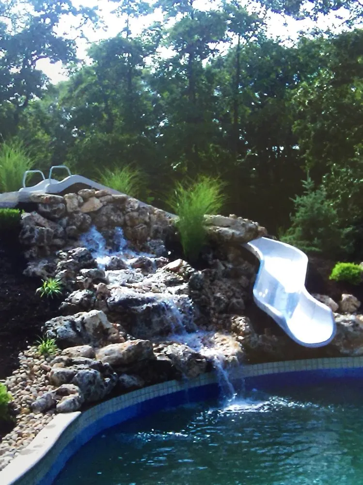 Expert yard maintenance near you in Troy, IL by Nature's Design