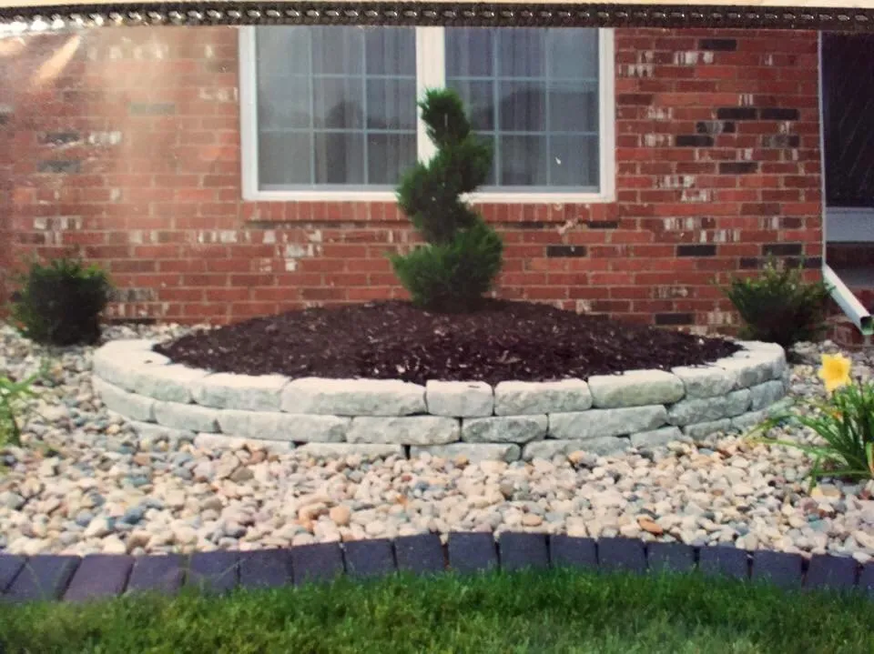 Local outdoor landscaping for homes across Troy, IL - Nature's Design