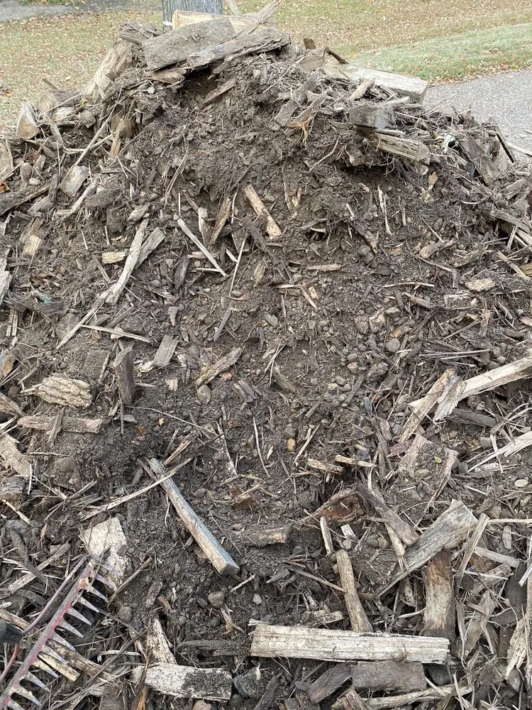 Custom residential landscaping in Memphis, TN by Nature's Earth Products