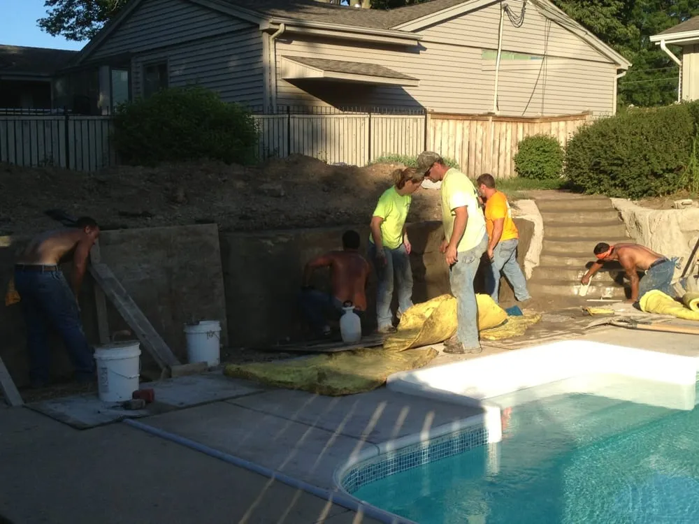 Affordable garden landscaping experts serving East Peoria, IL - Natures Edge Hardscapes