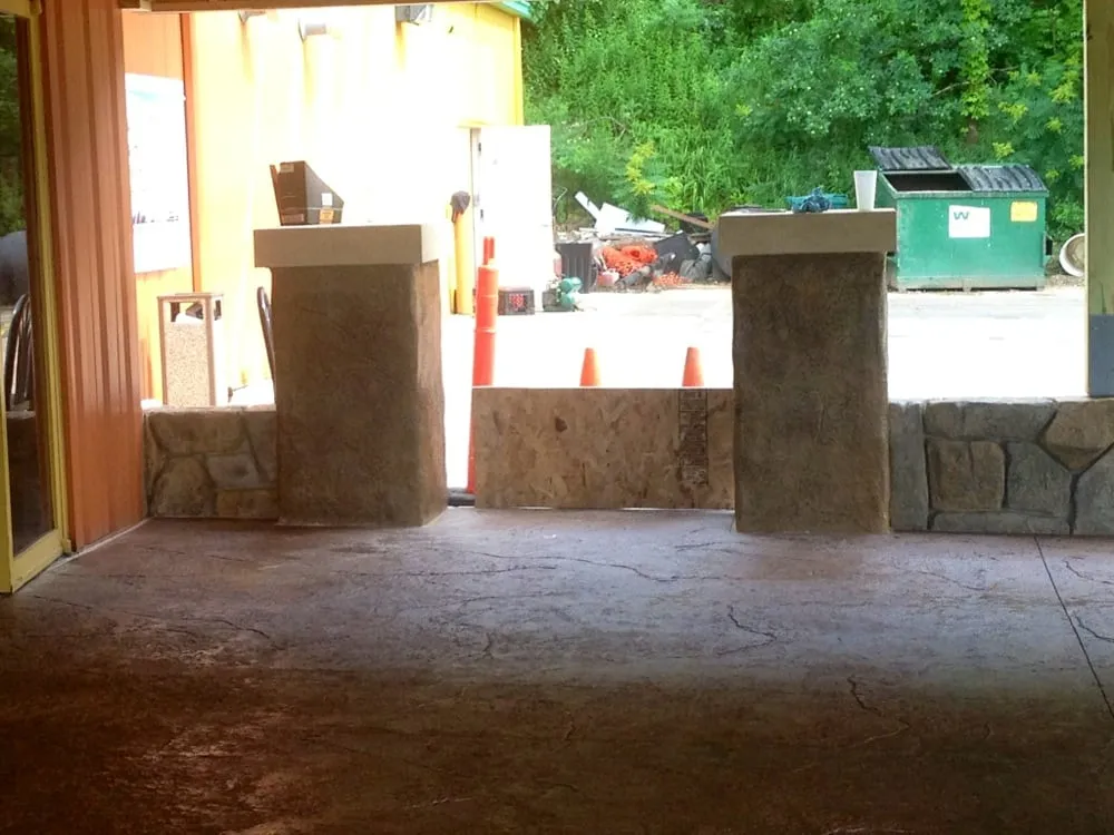 Affordable yard maintenance in East Peoria, IL by Natures Edge Hardscapes