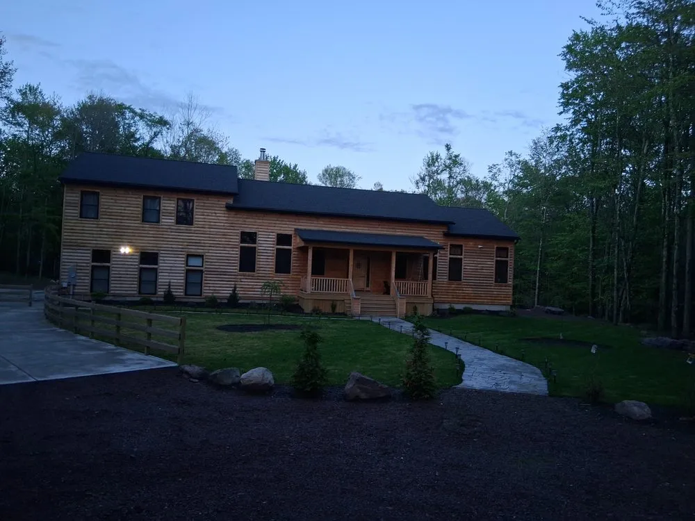 Expert lawn care service in Effort, PA - Natures Edge Landscaping & Maintenance