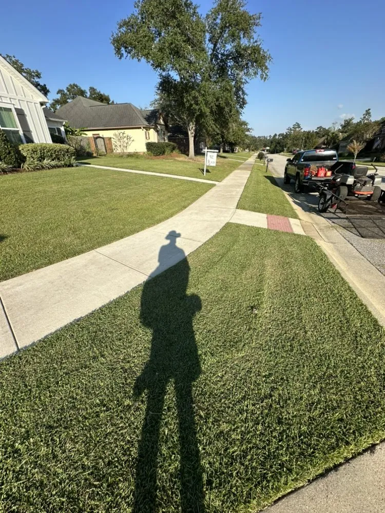 Local garden landscaping in Fairhope, AL by Natures Edge Landscaping