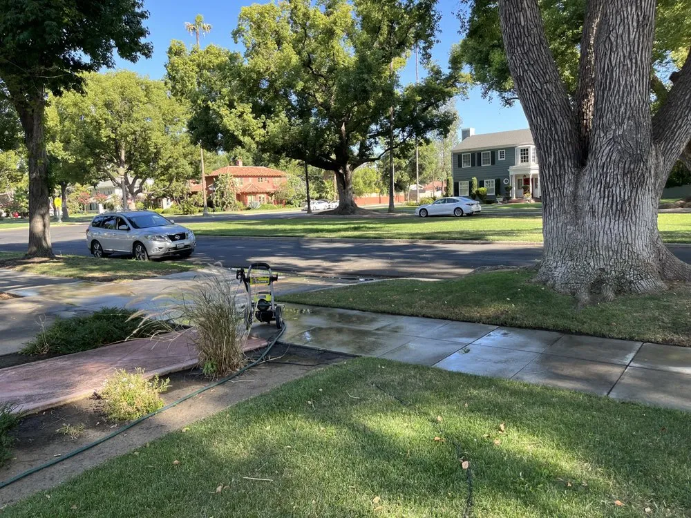 Trusted lawn care service in Fresno, CA by Nature’s Edge Landscaping