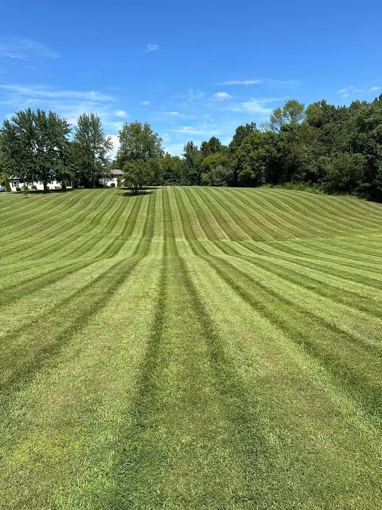 Top-rated garden landscaping experts serving Owensboro, KY - Natures Edge Lawn & Landscaping