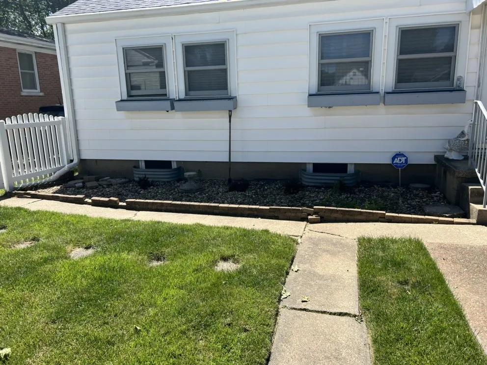 Top-rated yard cleanup service experts serving Jacksonville, IL - Natures Edge Mowing and Landscaping