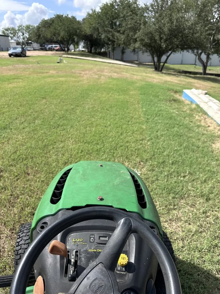 Professional garden landscaping in Sunrise Beach Village, TX by Natures Edge