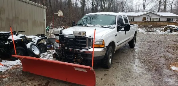 Natures Finest Lawn Care LLC Logo