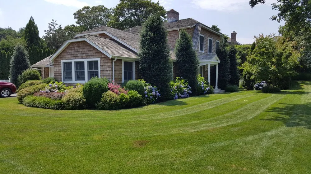Top-rated residential landscaping in Southampton, NY by Natures Guardian