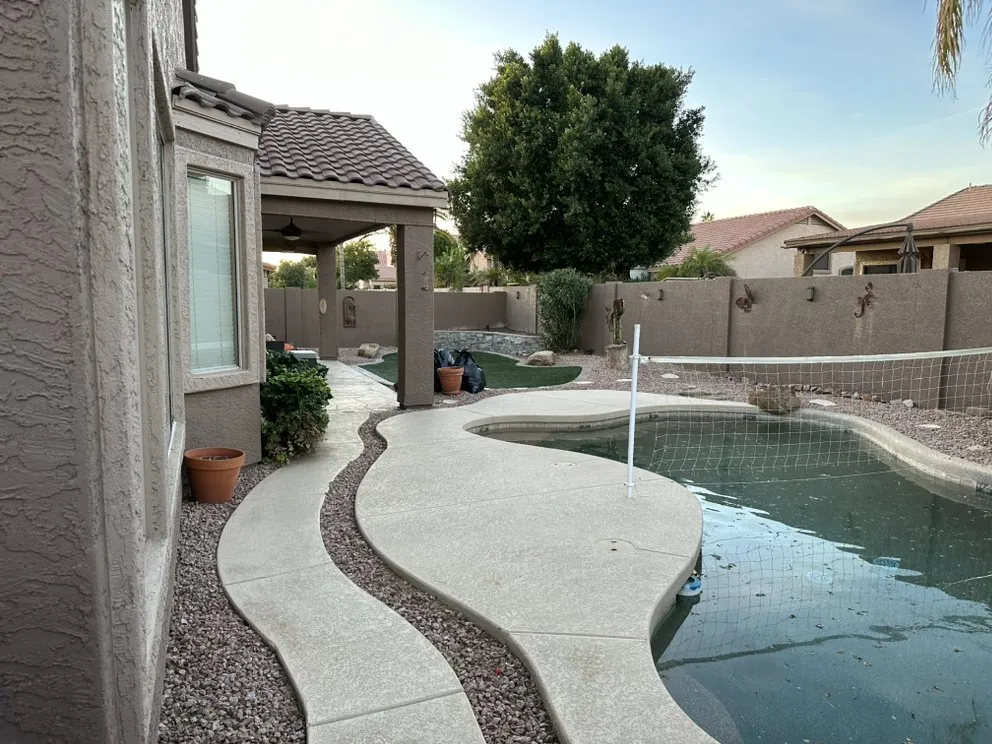 Trusted yard cleanup service in Phoenix, AZ by Nature’s Oasis Landscaping