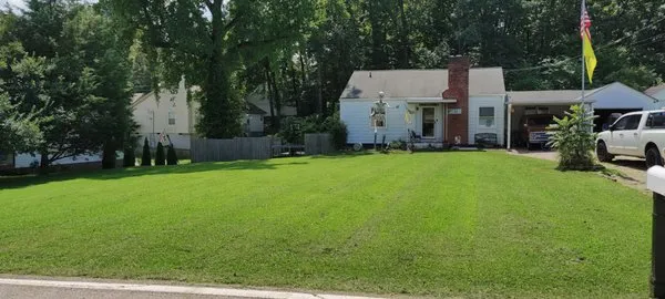 Nature's Path Lawn Care Logo