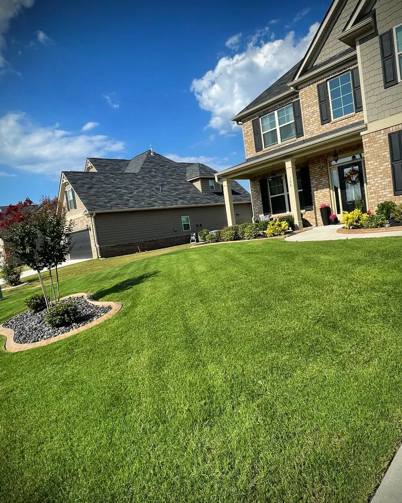 Top-rated lawn care service in McDonough, GA by Nature’s Pointe Landscaping